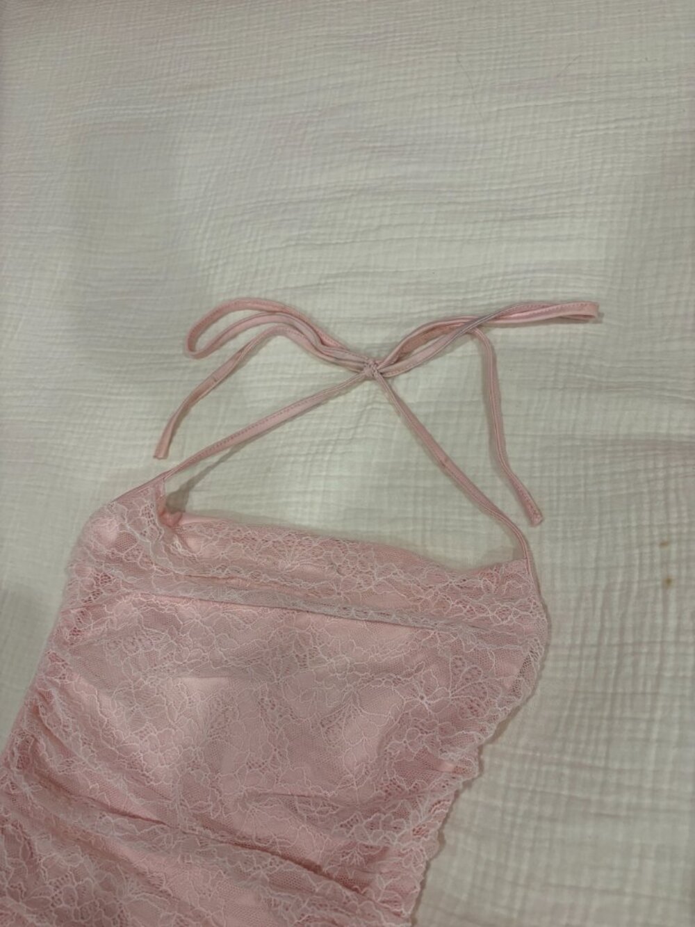 Halter dress - Picture 2 of 4